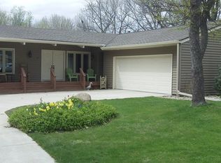 27 Castle Coombe Dr, Bourbonnais, IL 60914