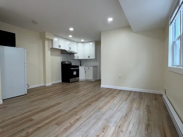 362 Adams Ave Floor 1, Staten Island, NY 10306