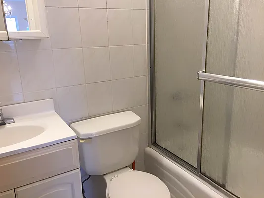 Rented by Fotini P Liaperdos, LREB | media 24