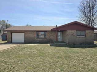 419 E 15th St, La Crosse, KS 67548