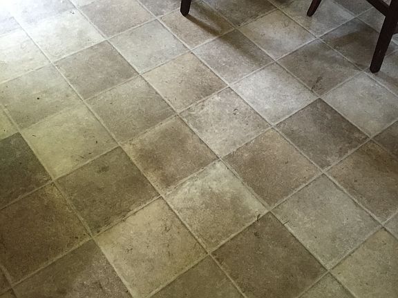 3rd image of 2539 Christie Pl