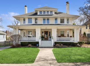 445 S Spring Ave, La Grange, IL 60525