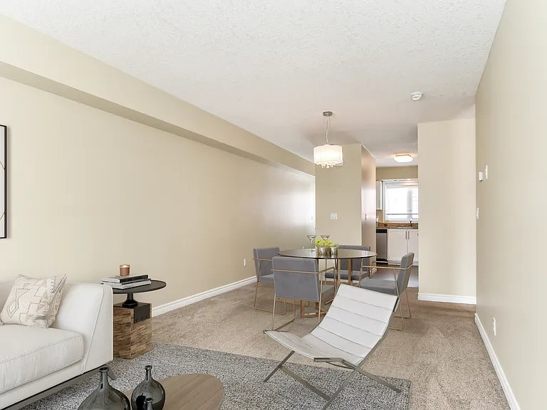 225 Riddell St #50 — Photo 5
