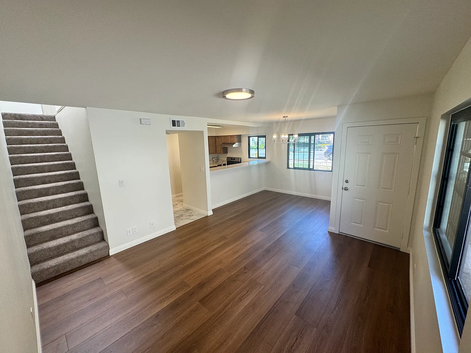 6138 Rosemead Blvd — Photo 4