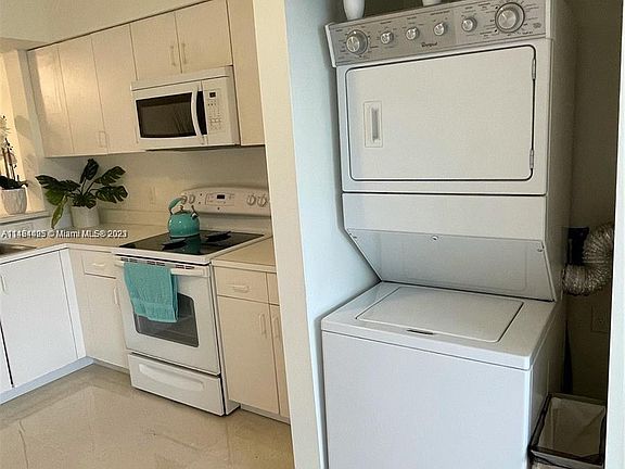 5th image of 16747 Hemingway Dr #16747