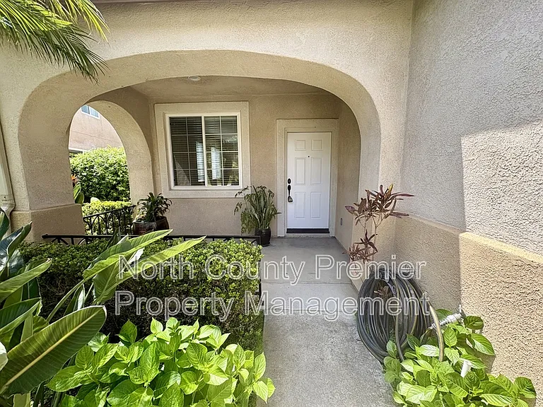 6071 Paseo Pradera — Photo 8