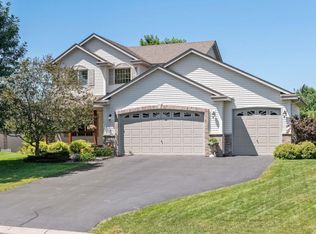 1214 Irvine Dr NE, Hanover, MN 55341