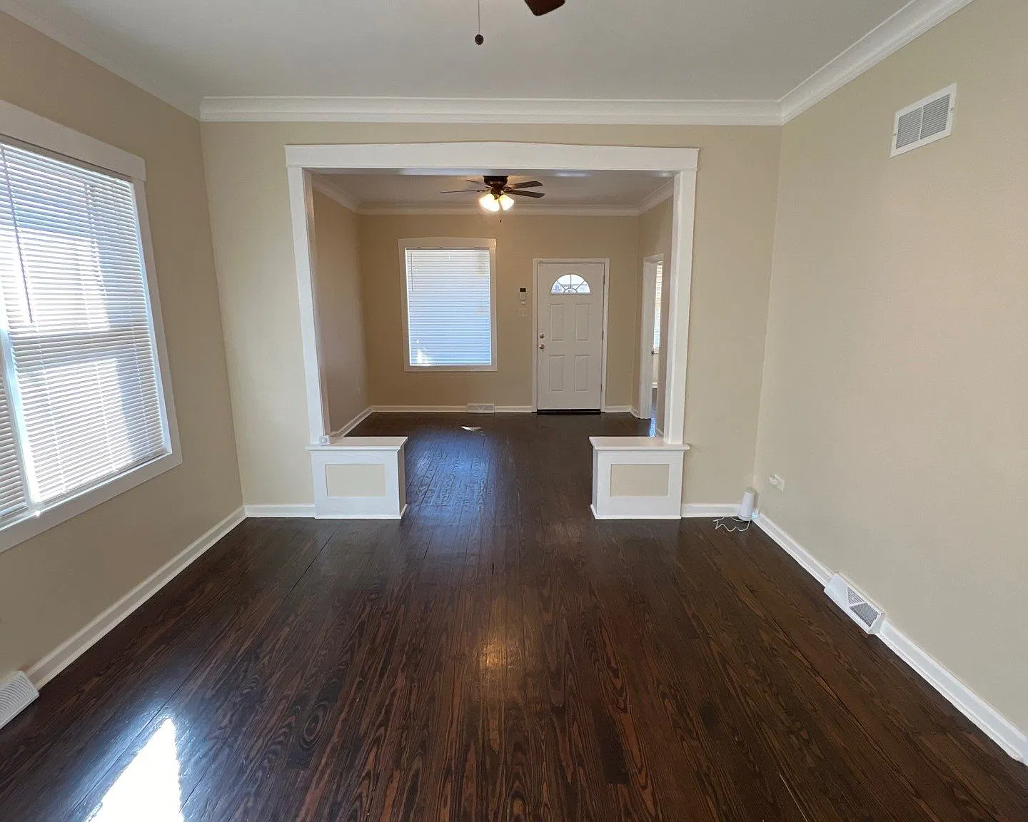 3 bed, 1113 sqft, $2,100 — Photo 3