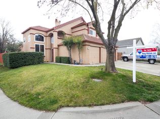 8883 Mossburn Way, Elk Grove, CA 95758