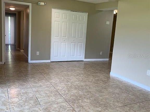 5th image of 425 Geneva Dr #B