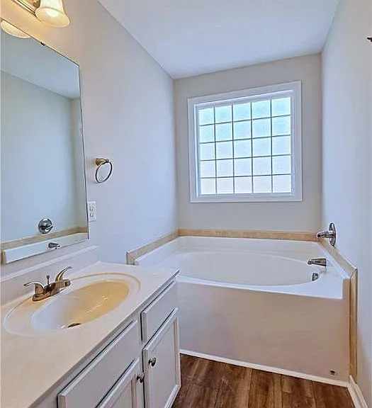 204 Feathers Ln — Photo 20