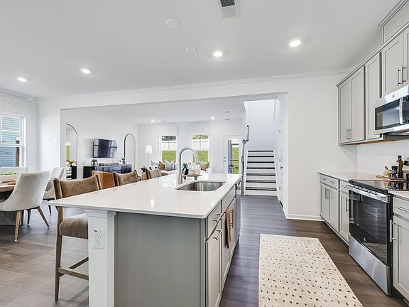 5th image of 108 Tombolo Way