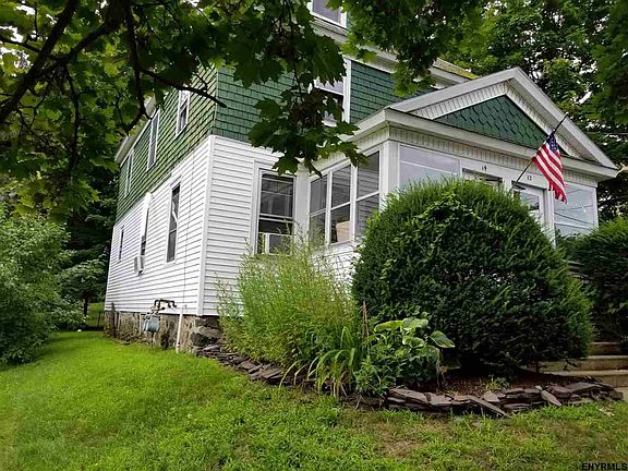 2nd image of 12 McLean St