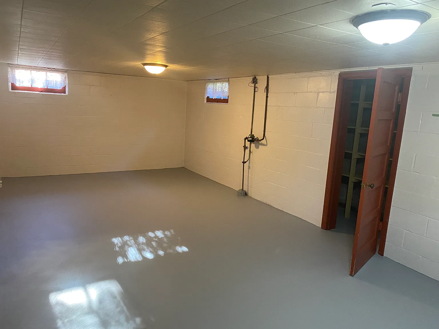 2 bed, 858 sqft, $1,400 — Photo 3