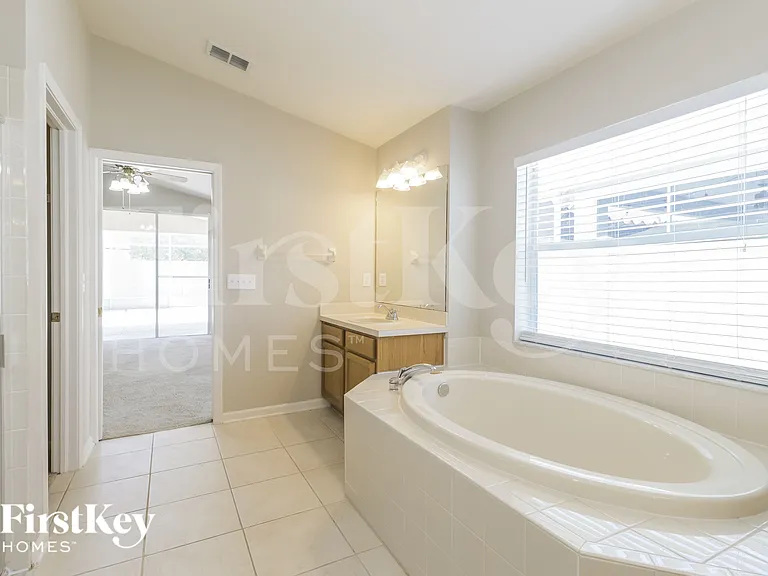 25808 Risen Star Dr — Photo 9