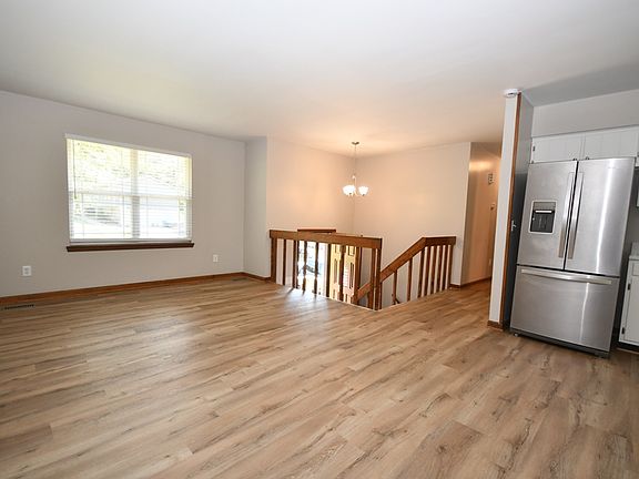 4th image of 1600 S Winer Dr