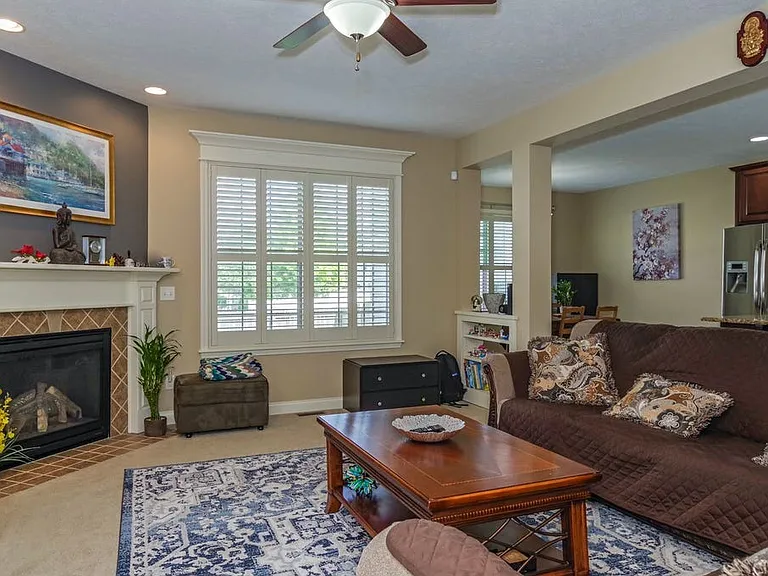 1031 Homestead Dr — Photo 3