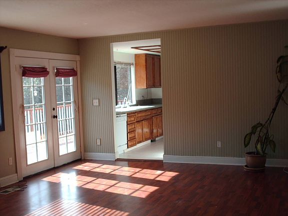 2nd image of 2215 Spanish Corral Ln
