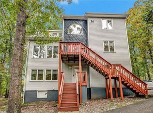 1825 Jennifer Dr, East Stroudsburg, PA
