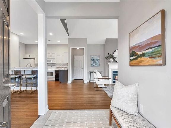 5th image of 2694 Grapevine Cir