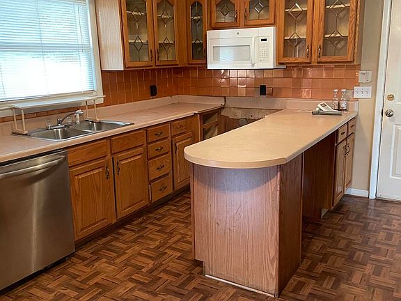 2nd image of 5307 Pinnacle Dr