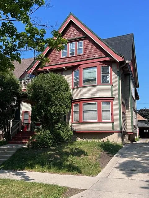 2926 N Frederick Ave #LOWER