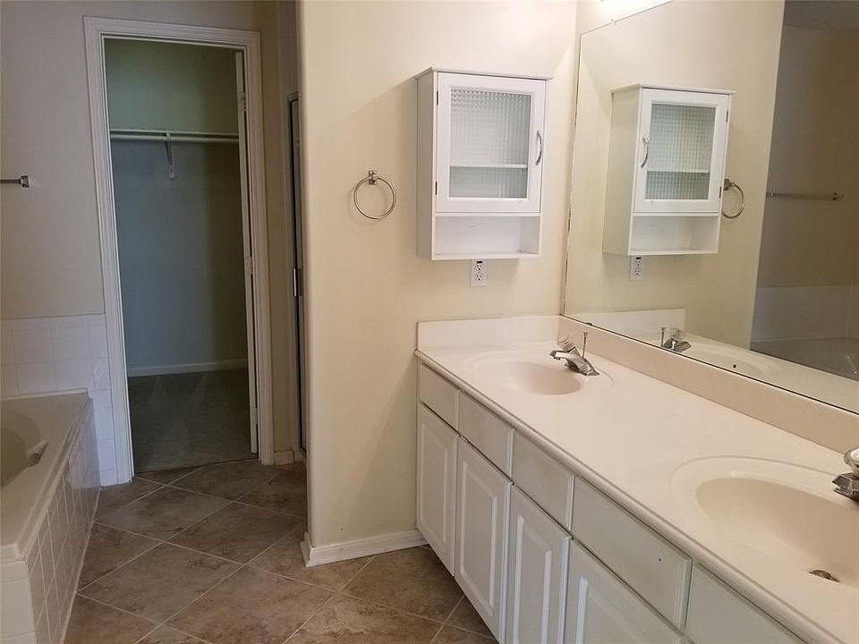 1st image of 2710 Grants Lake Blvd Unit L9