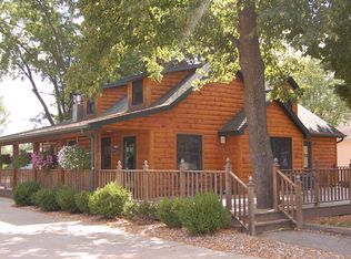 1224 Royalton St, Waupaca, WI 54981