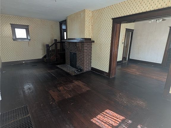 4th image of 1211 Chestnut St