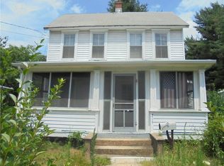 214 Ernston Rd, Parlin, NJ 08859