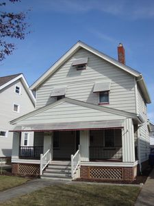 2043 Richland Ave, Lakewood, OH, 44107