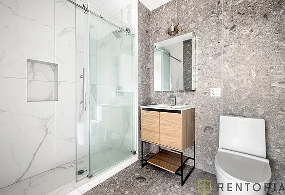 Rented by JCS Realty Group LLC | media 66