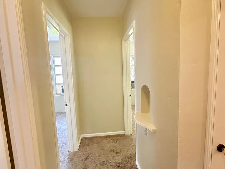 738 Vine St — Photo 10