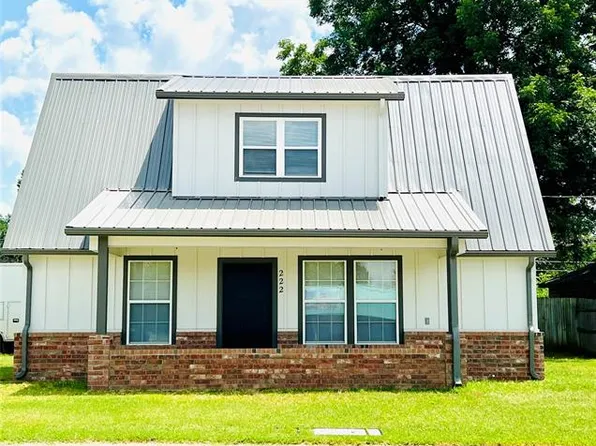 222 E Main St, Stroud, OK 74079