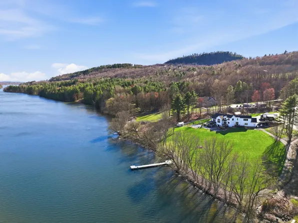 111 Lakeside Avenue, Milton, VT 05468