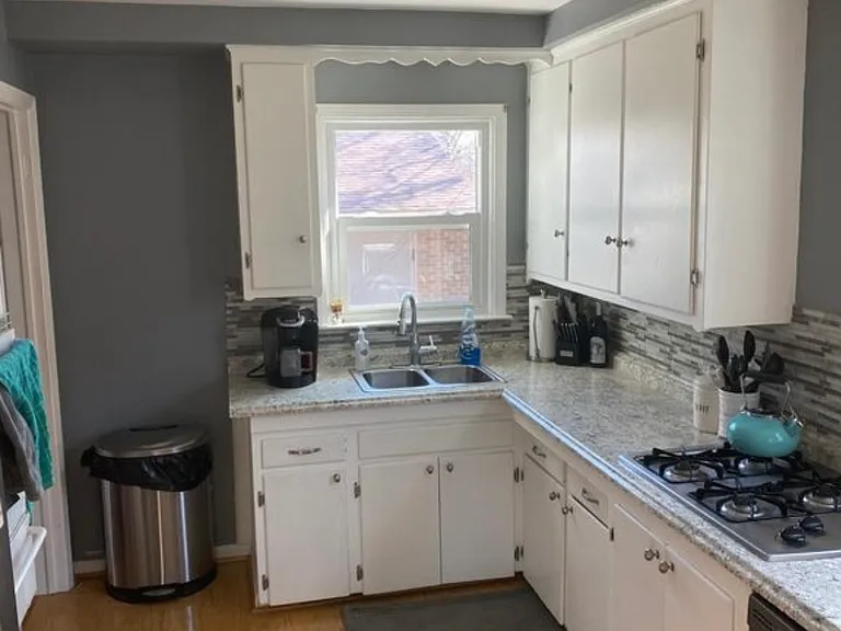 722 Symes Ave — Photo 16
