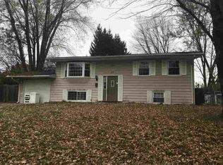 28 Cherry Ln, Saugerties, NY 12477