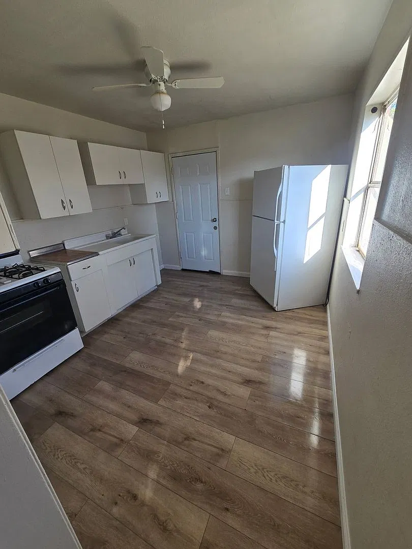 1501 Hank Apartments — Photo 4