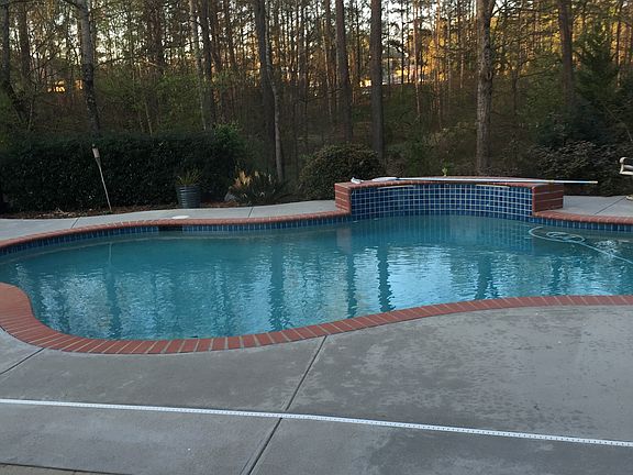 3rd image of 720 Oxford Crest Ct
