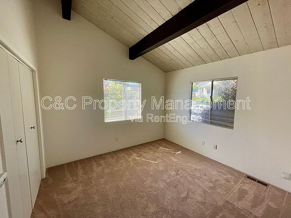 5th image of 599 Irving Ave APT 3