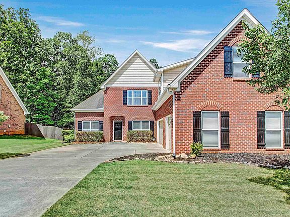 2nd image of 119 Thornberry Ln