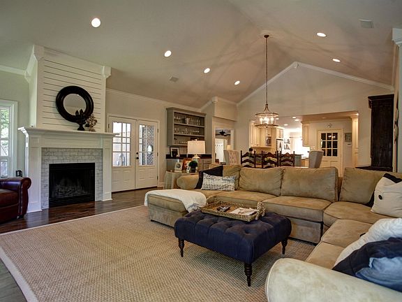 4th image of 3118 Shenandoah Valley Dr