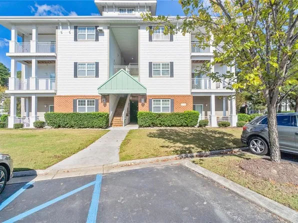 2424 Chancery Ln APT 105, Chesapeake, VA 23321