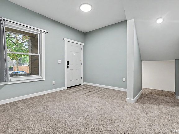 3rd image of 8397 Lane St