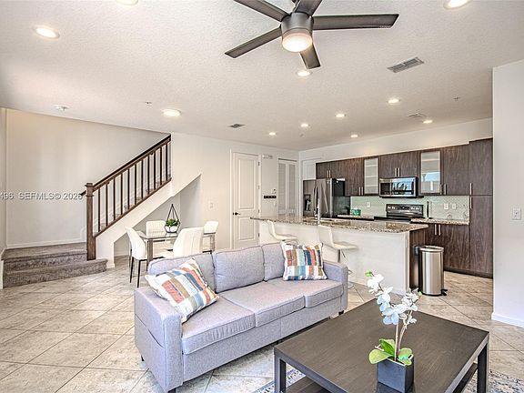 4th image of 1430 NW 48th Dr