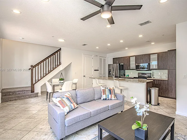 1430 NW 48th Dr — Photo 31