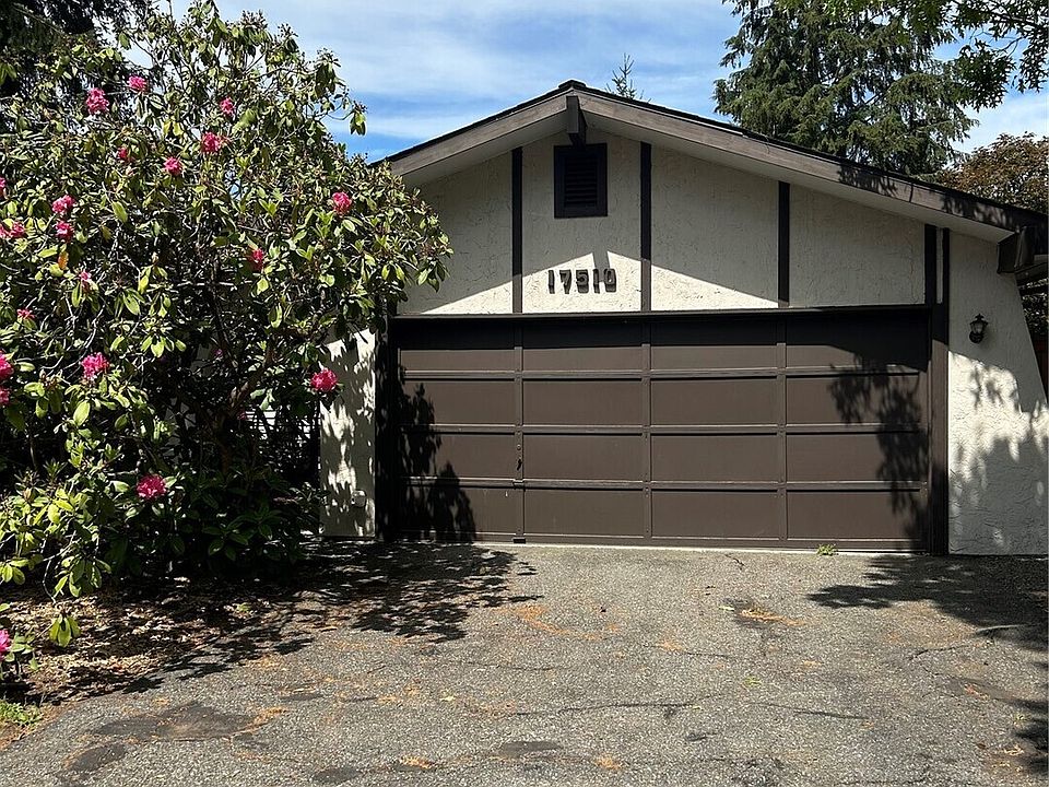 1st image of 17510 Woodland Drive