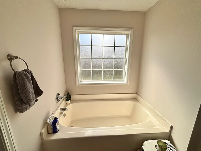 2513 Hunting Bow Dr — Photo 12