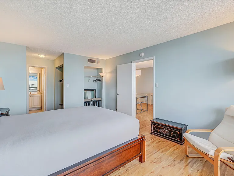 525 N Ocean Blvd #1916 — Photo 31