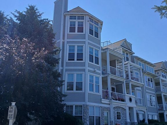 3rd image of 300 S Rath Ave Unit 5